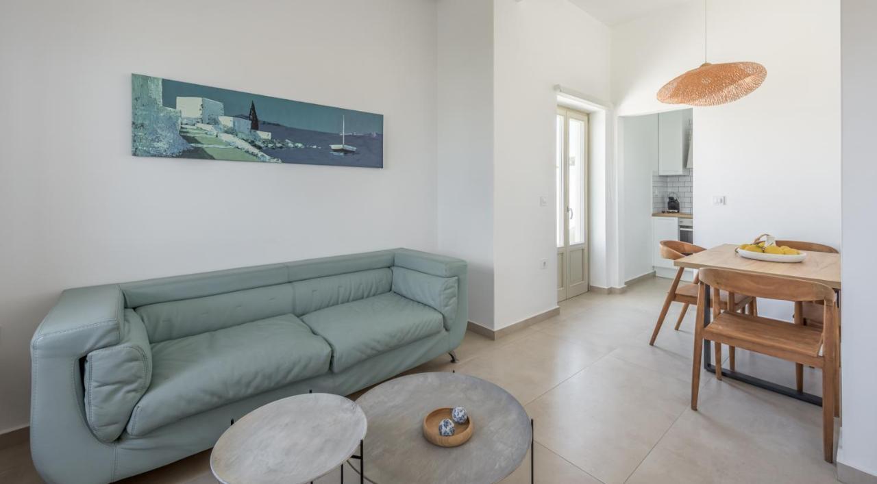 Milos Zen Suites Adamantas  Екстериор снимка