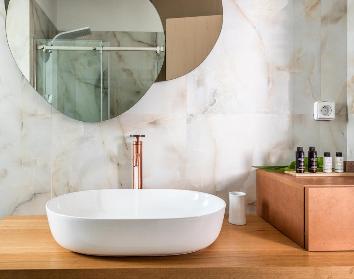 Milos Zen Suites Adamantas  Екстериор снимка